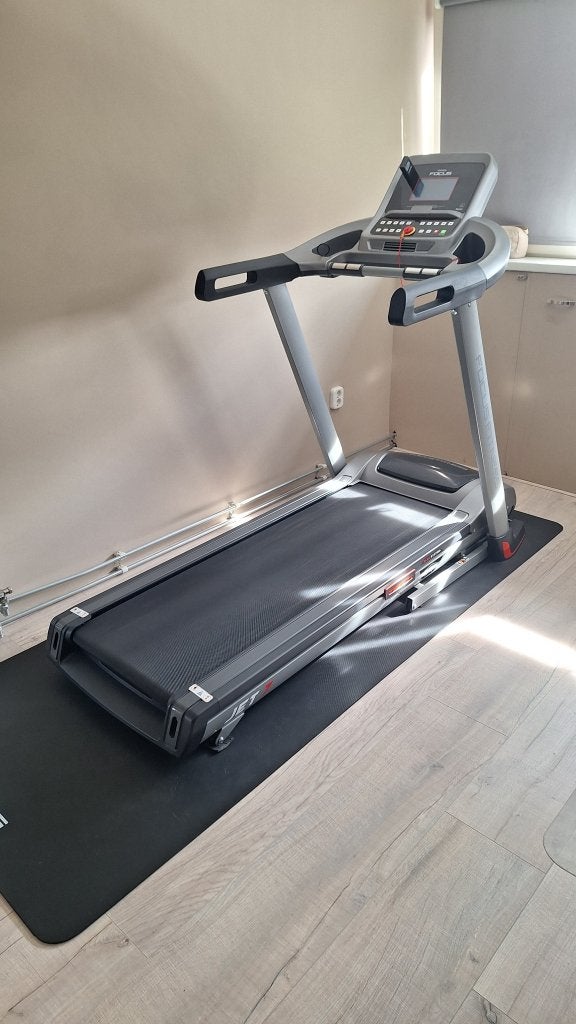 Focus Fitness Jet 7 iPlus Loopband - Zo goed als nieuw, Sport en Fitness, Ophalen, Benen, Zo goed als nieuw, Metaal