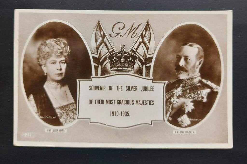 Originele fotokaart van King George V and Queen mary 1935, Ophalen of Verzenden, Gebruikt, Kaart, Foto of Prent