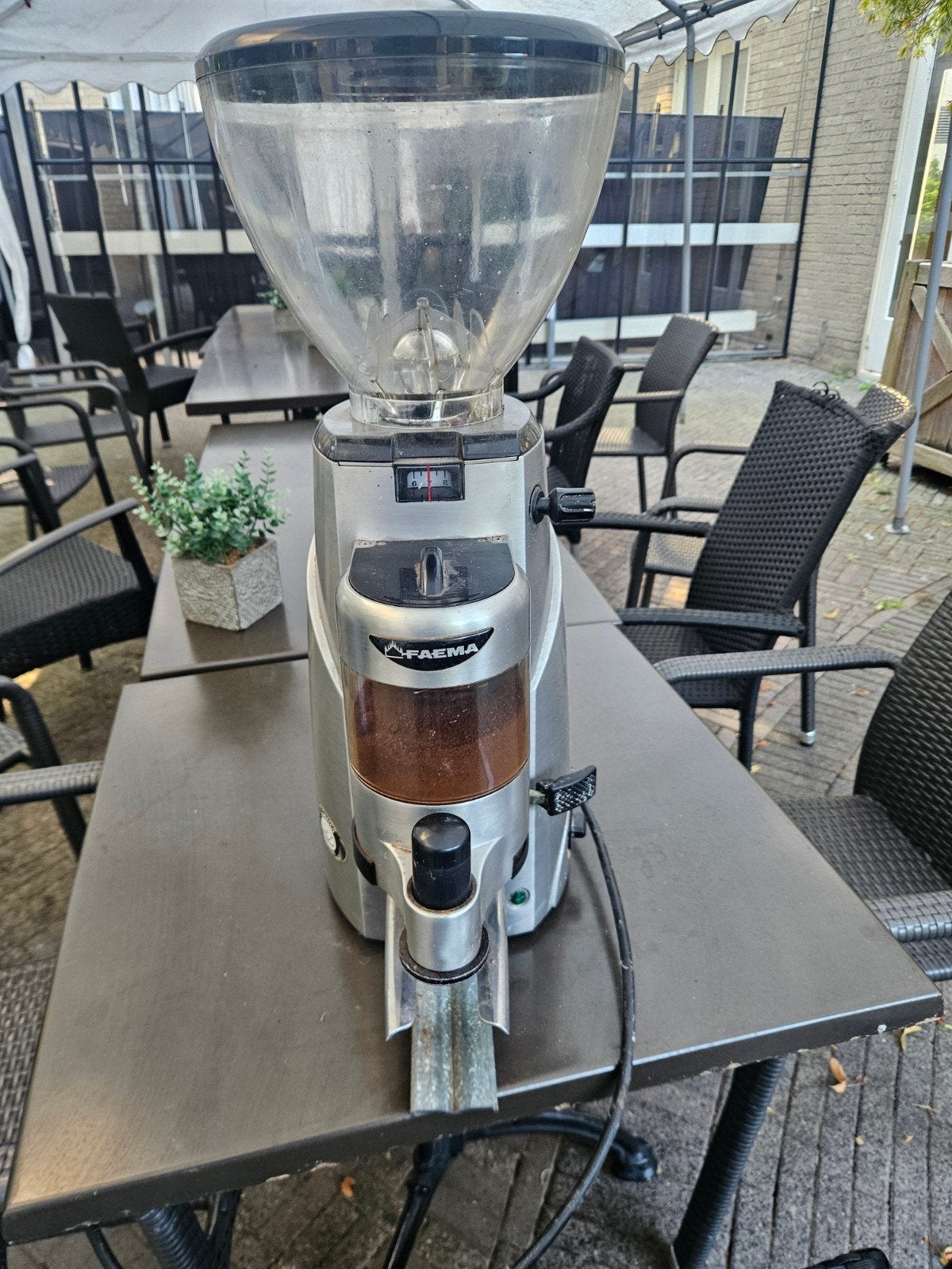 koffiemaler, Ophalen, Gebruikt