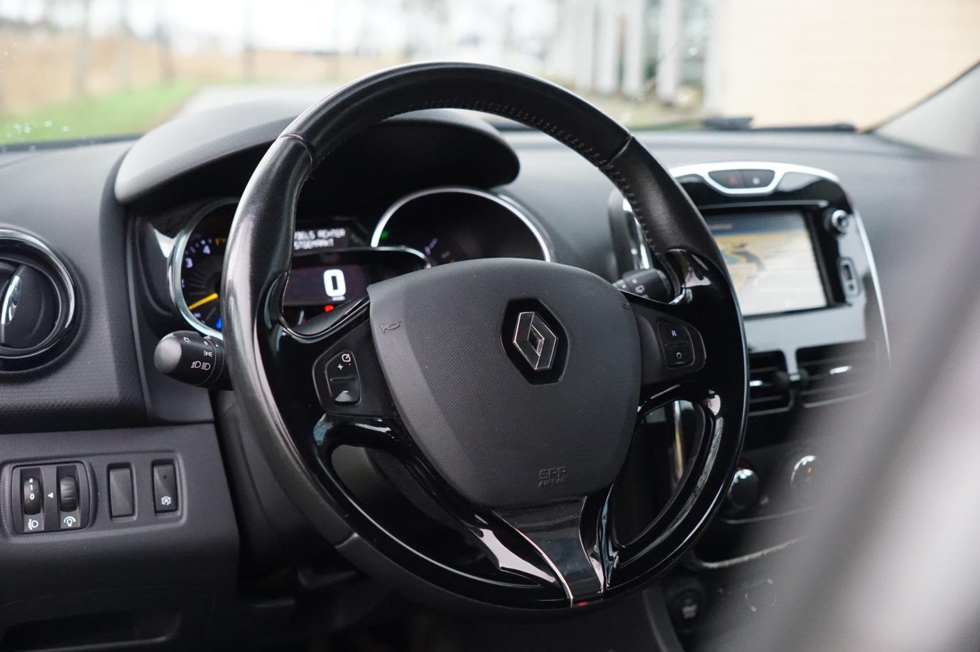 Renault Clio Estate 1.5 dCi ECO Night&Day - Gris Cassiopee -, Voorwielaandrijving, Euro 5, Stof, Gebruikt