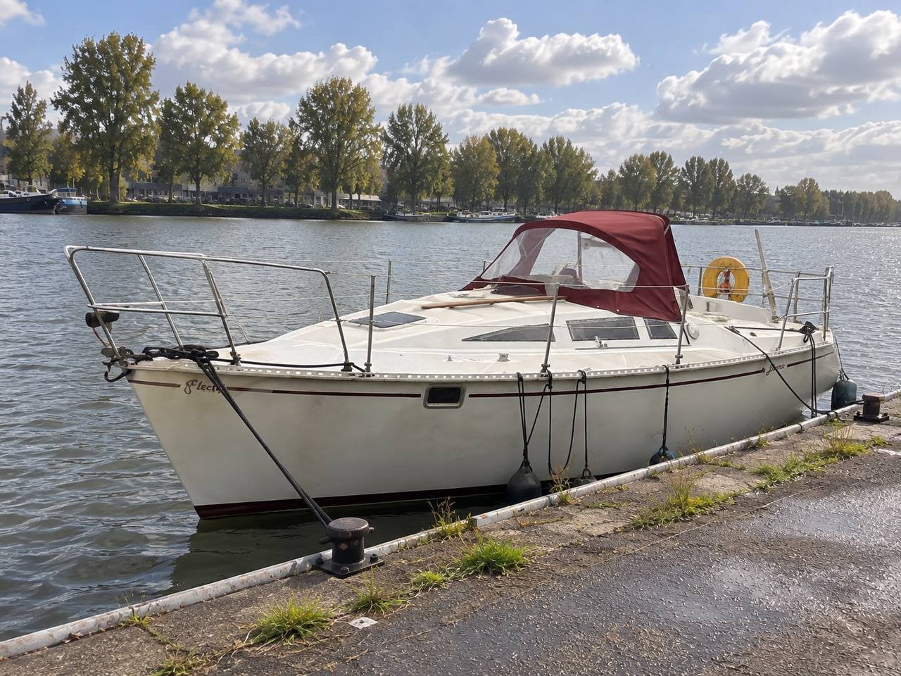 Elektrische kajuitboot Jouët 920 | 110 km bereik, 9 m, Gebruikt, 1.80 meter, Koelkast