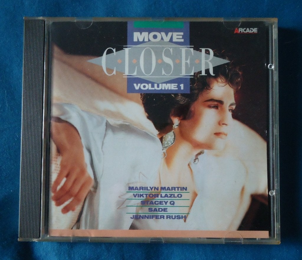 De originele verzamel-CD Move Closer Volume 1 van Arcade., Ophalen of Verzenden, Zo goed als nieuw, Pop
