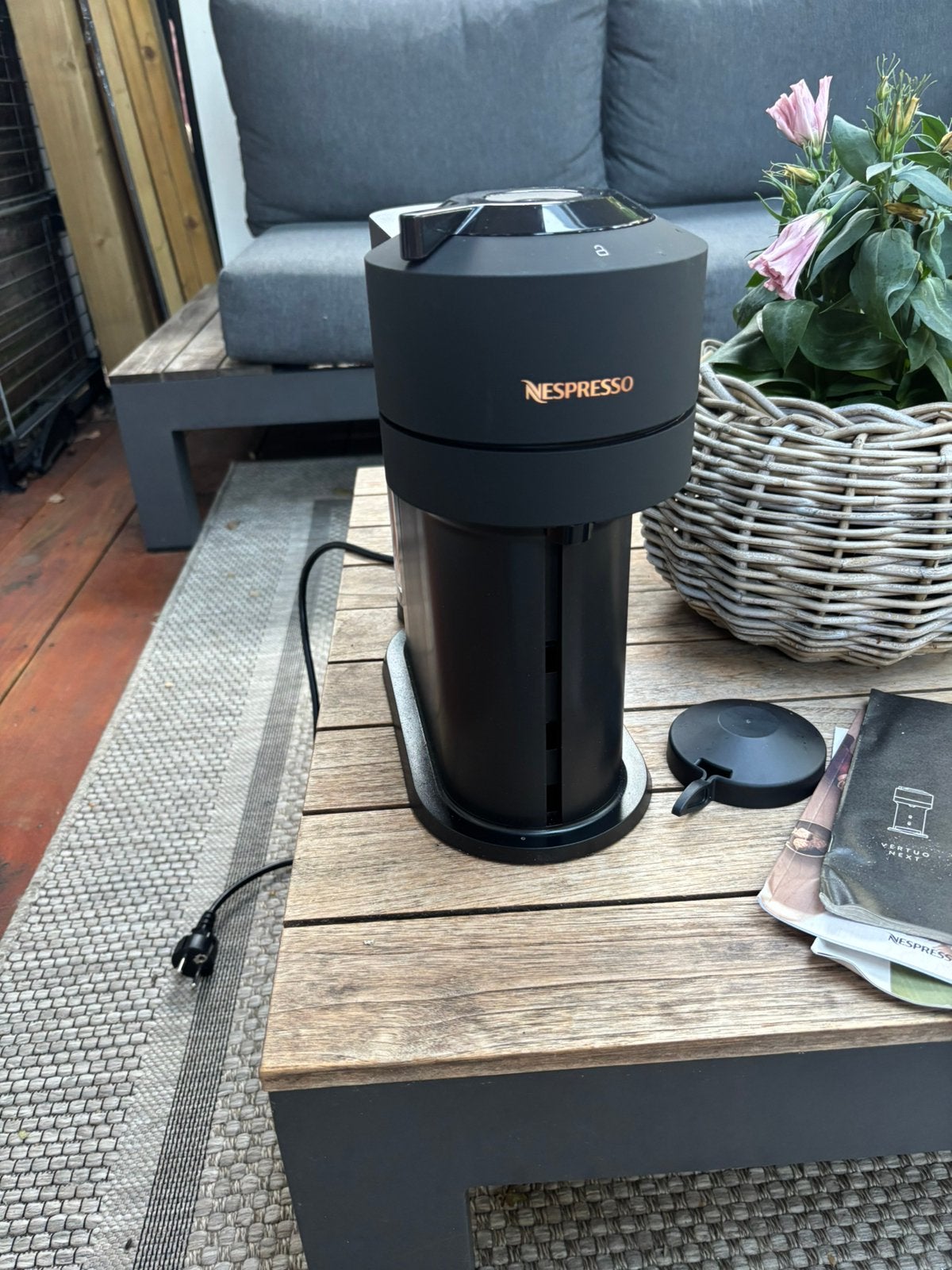 Nieuwe nespresso apparaat zit nog in doos, Ophalen, Overige typen, Nieuw, Zwart