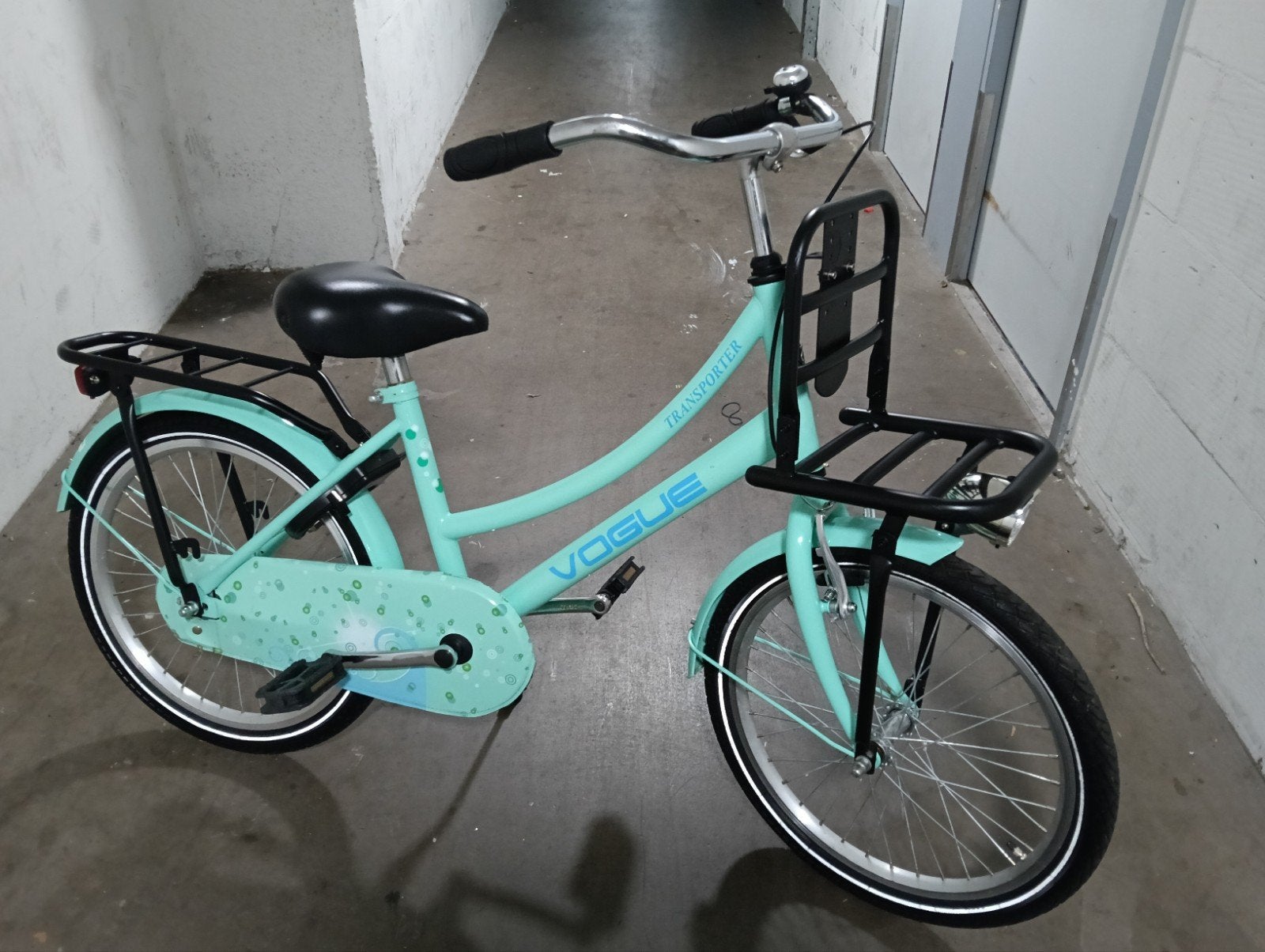 Vogue kinderfiets in zeer nette staat met LED verlichting, Fietsen en Brommers, Ophalen, Zo goed als nieuw, 20 inch of meer, Vogue