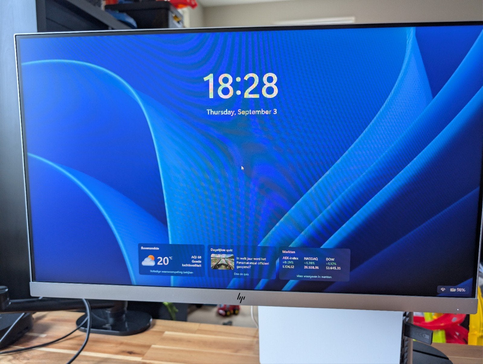 HP Monitor 24 inch met draaibare standaard en laptopstandard, Computers en Software, Monitoren, Ophalen, Gebruikt, IPS, Full HD