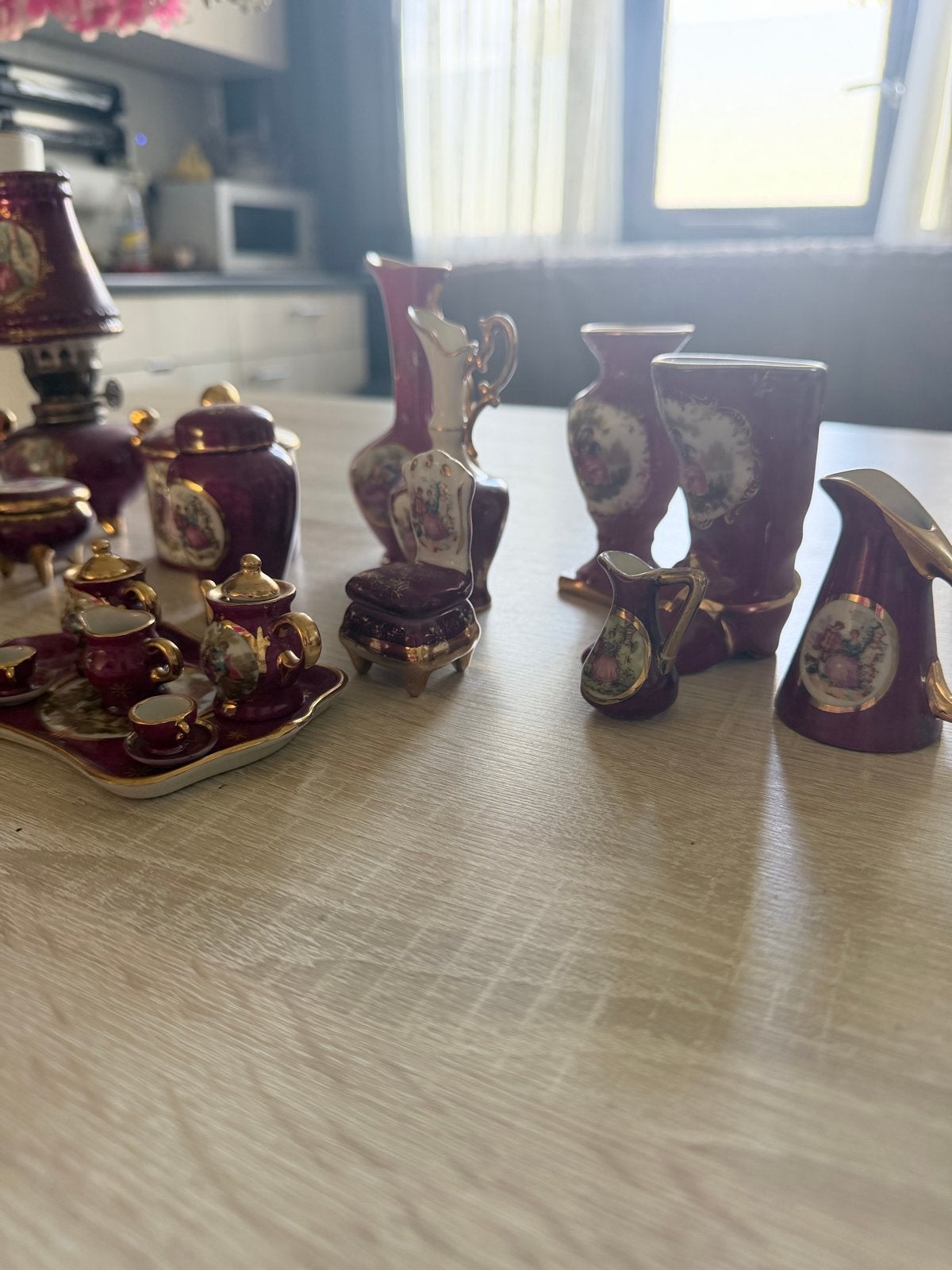 Limoges Porseleinen Miniatuur Servies en Decoratie Set, Antiek en Kunst, Ophalen