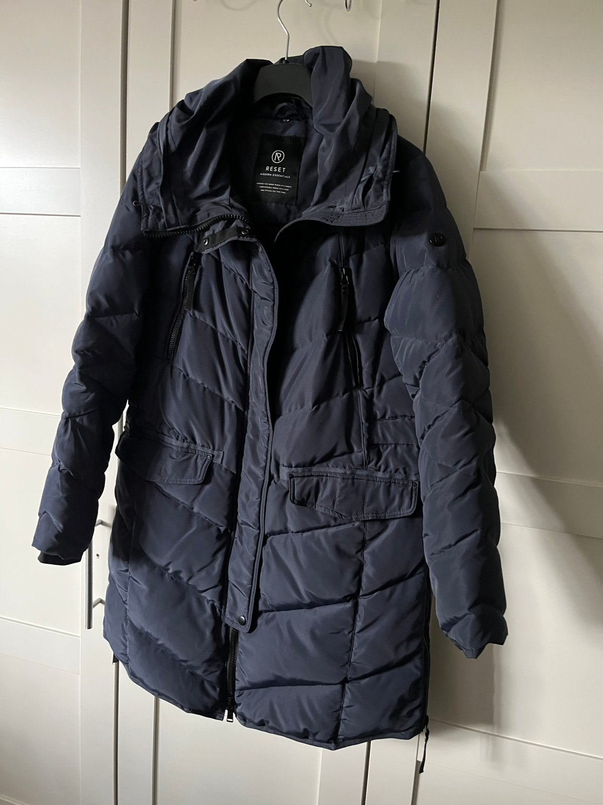Reset winterjas, donkerblauw, Ophalen of Verzenden, Zo goed als nieuw, Maat 42/44 (L), Blauw