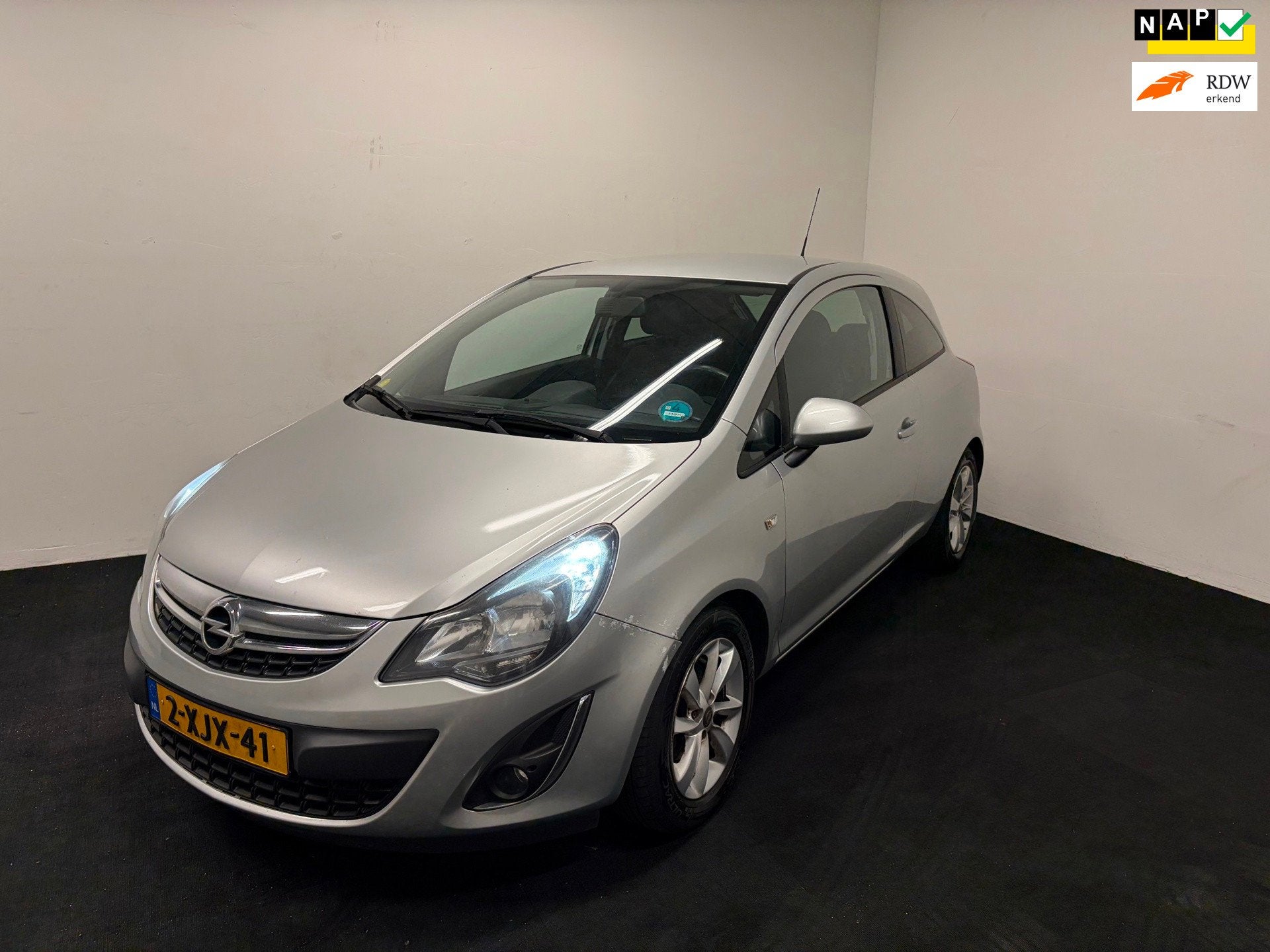 Opel Corsa 1.3 CDTi Design Edition | CLIMA NAP BT Cruise, Auto's, Voorwielaandrijving, Euro 5, 1063 kg, Gebruikt