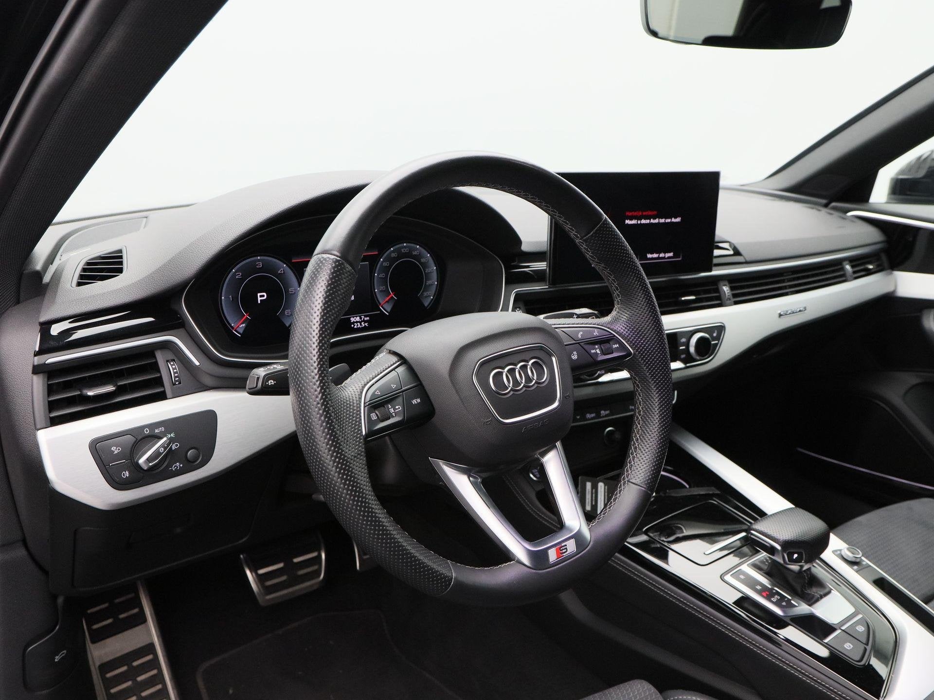 Audi A4 Avant 40 TDi 204 Pk Automaat quattro S-Line | B&O Au, Auto's, Audi, Automaat, Stof, A4, Zwart