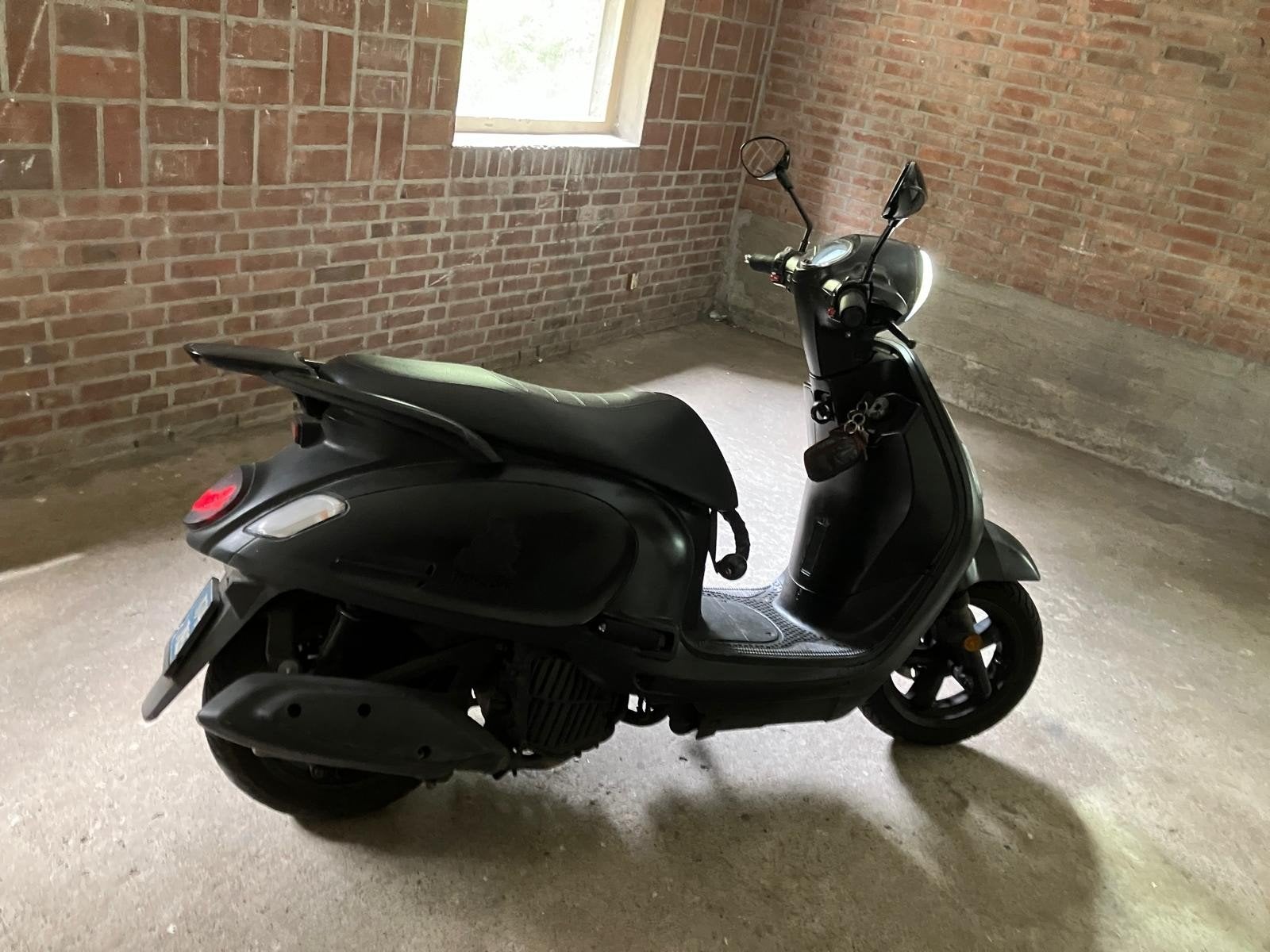 sym fiddle 4 LC  bouwjaar 2023 125cc. blauw kenteken met ABS, Ophalen, Zo goed als nieuw, Benzine