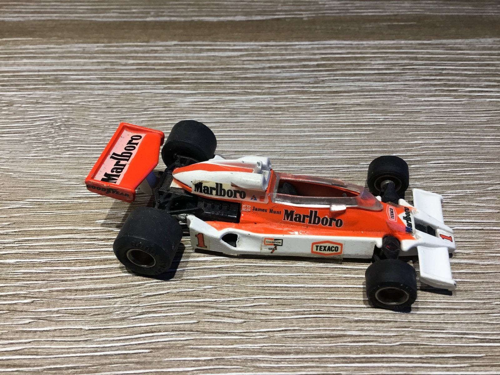 McLaren M26 James Hunt F1 modelauto - Eidaico1:43, Ophalen of Verzenden, Gebruikt