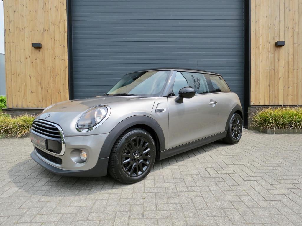 Mini 1.5 Cooper Salt automaat *Navi *Cruise con *16 inch, Auto's, Zwart, 4 stoelen, Origineel Nederlands, Bedrijf