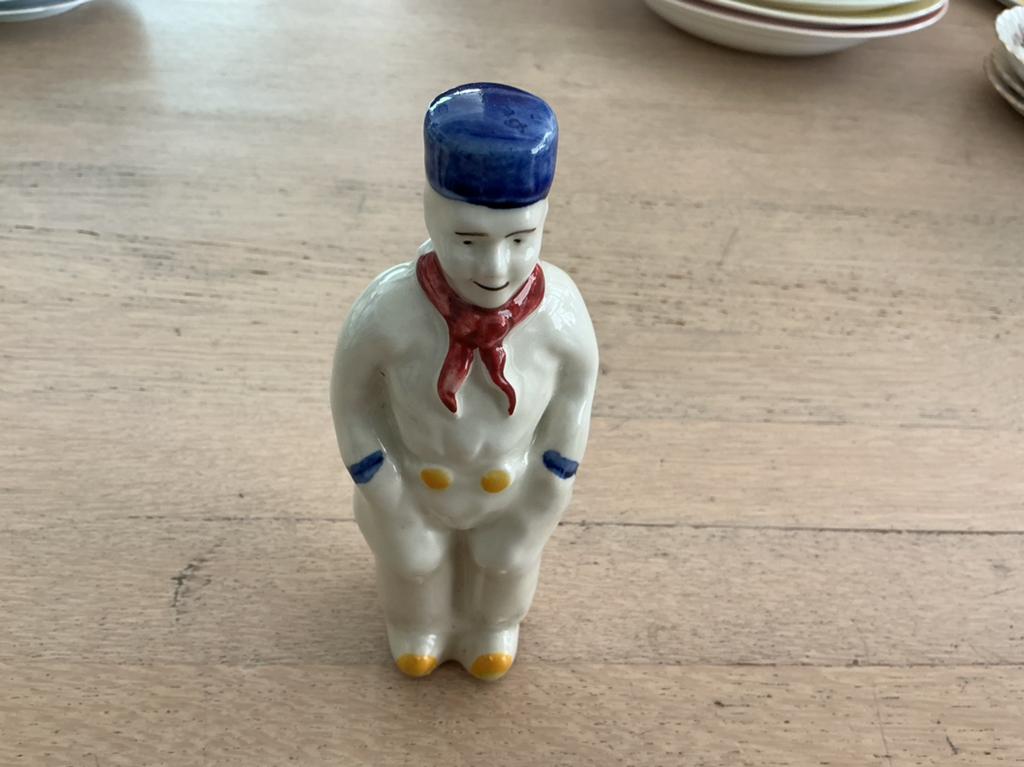 Oud Rynbende Apricot Brandy flesje figuur boertje,jaren 60, Verzamelen, Ophalen of Verzenden, Gebruikt