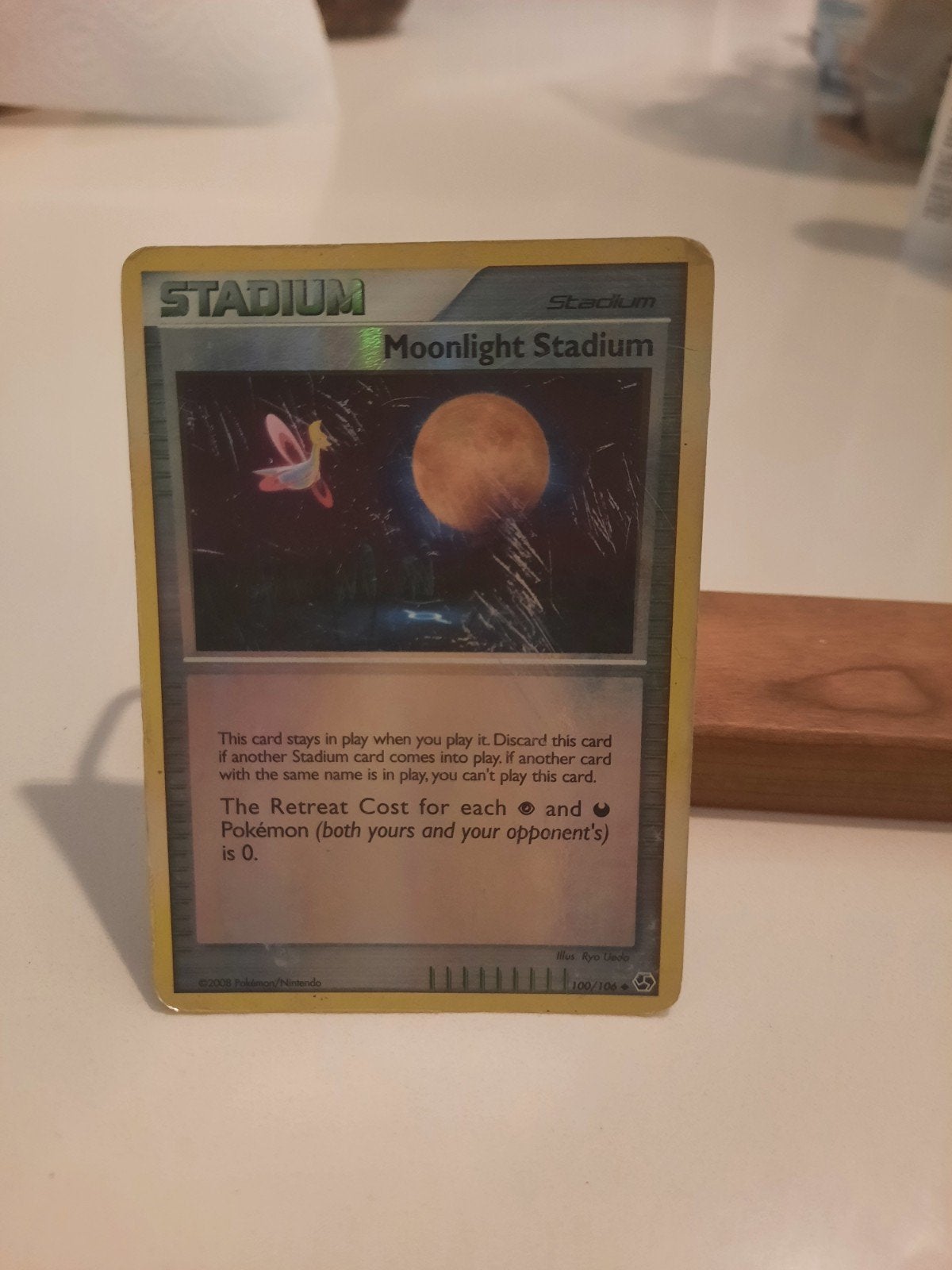Pokémon Kaart: Moonlight Stadium (100/106) - Holo, Hobby en Vrije tijd, Verzamelkaartspellen | Pokémon, Gebruikt, Losse kaart
