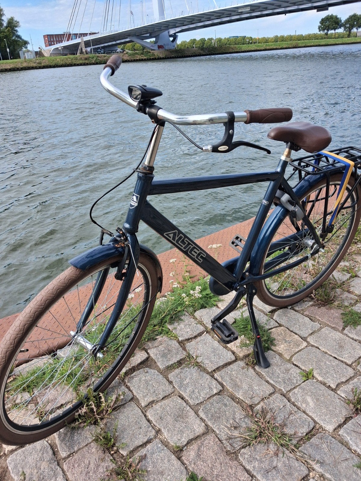 Altec fiets, Velgrem, Versnellingen, Zo goed als nieuw, 53 tot 57 cm