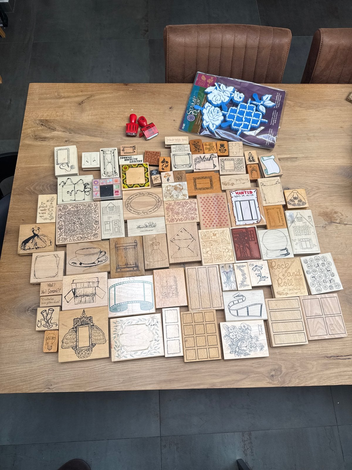 Grote collectie houten stempels in goede staat meer dan 70, Ophalen of Verzenden, Gebruikt, Houten stempel