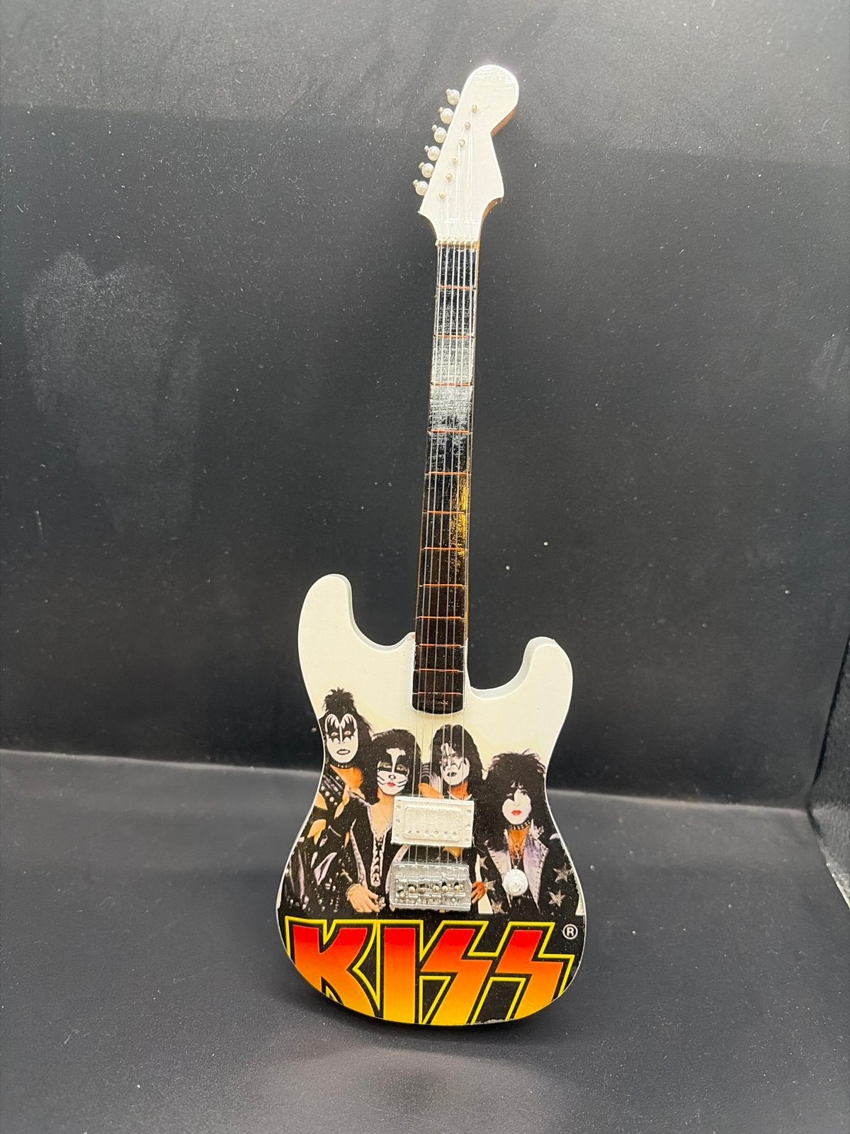KISS Mini Gitaar - Decoratief Verzamelobject, Nieuw, Ophalen of Verzenden, X, X