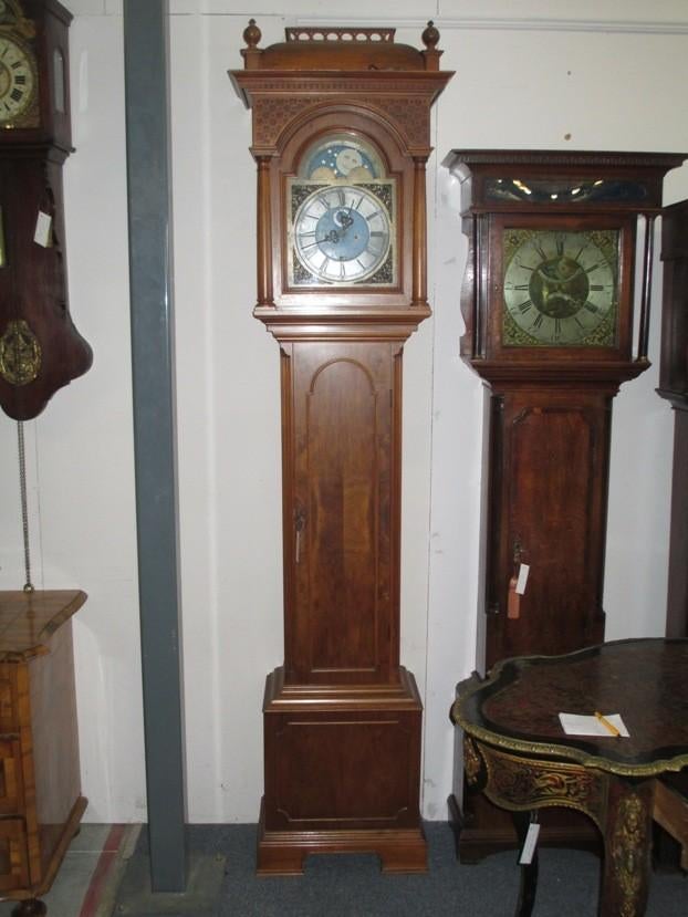 Oer 03808 mahoniehouten staande klok, Ophalen