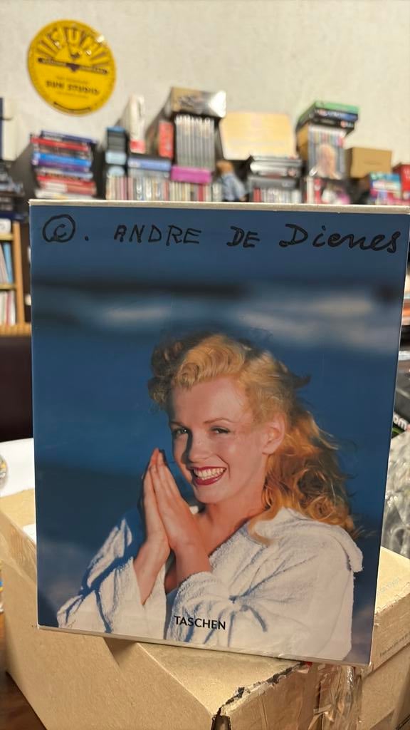 Andre de Dienes 2 boeken in cassette Marilyn Monroe, Boeken, Film, Tv en Media, Ophalen of Verzenden, Zo goed als nieuw