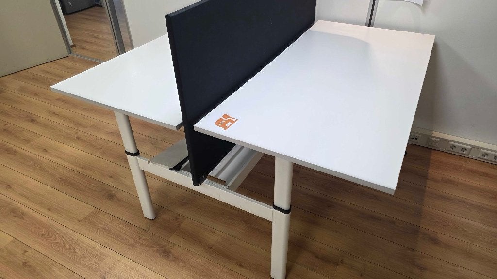 Dubbel bureau verstelbaar 160 x 80 cm, Huis en Inrichting, Bureaus, Ophalen, 160 cm, Gebruikt, In hoogte verstelbaar