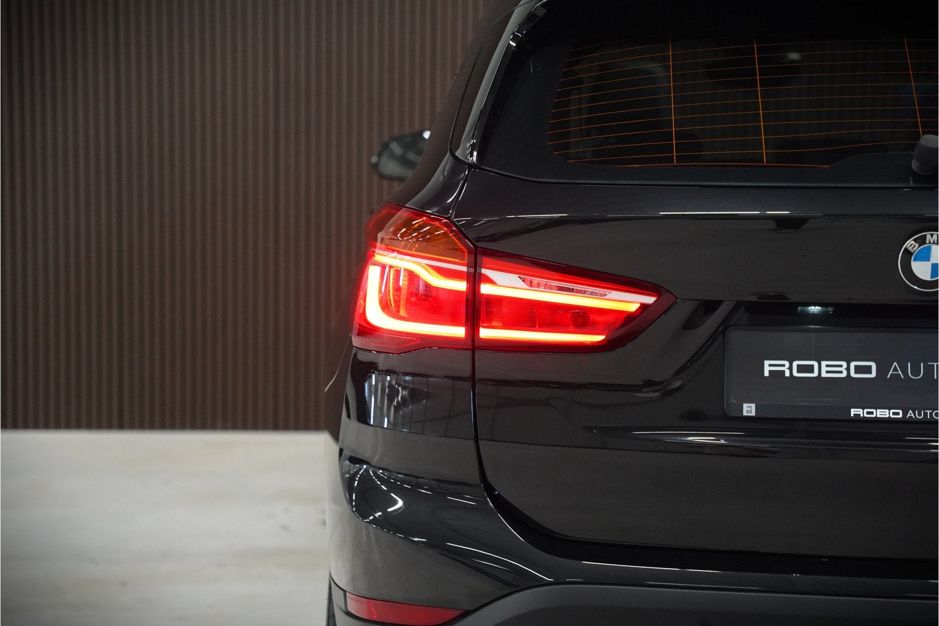Foto 20 van BMW X1 xDrive20i High Executive | Panoramadak | Head-Up Disp