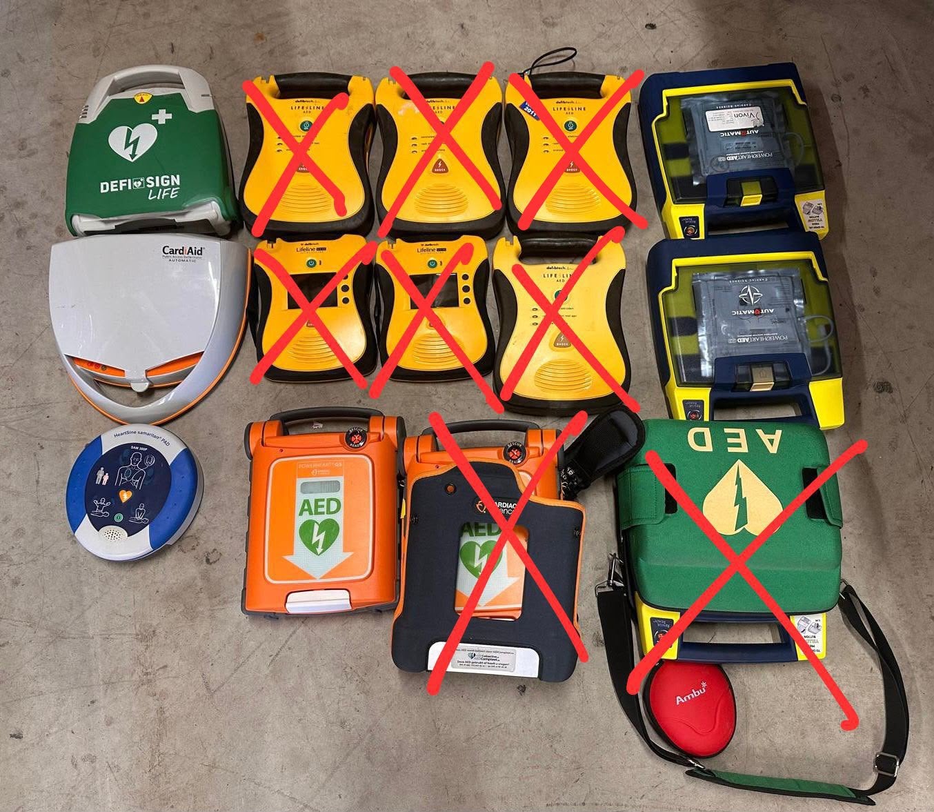 Verschillende soorten aed’s/defibrilator, Diversen, Ophalen of Verzenden, Gebruikt