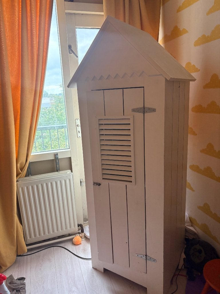 Kinderkast strandhuisje, 2 stuks, Ophalen, Gebruikt, 50 tot 70 cm, 105 cm of meer
