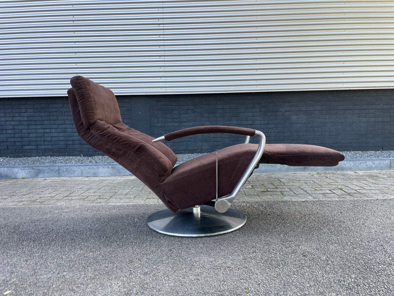 Bruine stoffen relax fauteuil / relax stoel / draai fauteuil, Huis en Inrichting, Fauteuils, Ophalen, Minder dan 75 cm, 50 tot 75 cm