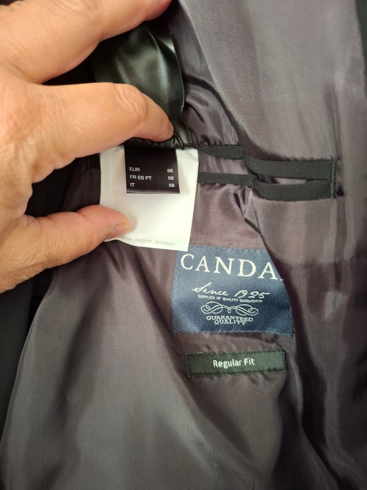 Glanzend zwart pak C&A, maat 58, zo goed als nieuw, Kleding | Heren, Kostuums en Colberts, Ophalen, Zwart, Maat 56/58 (XL), C&A