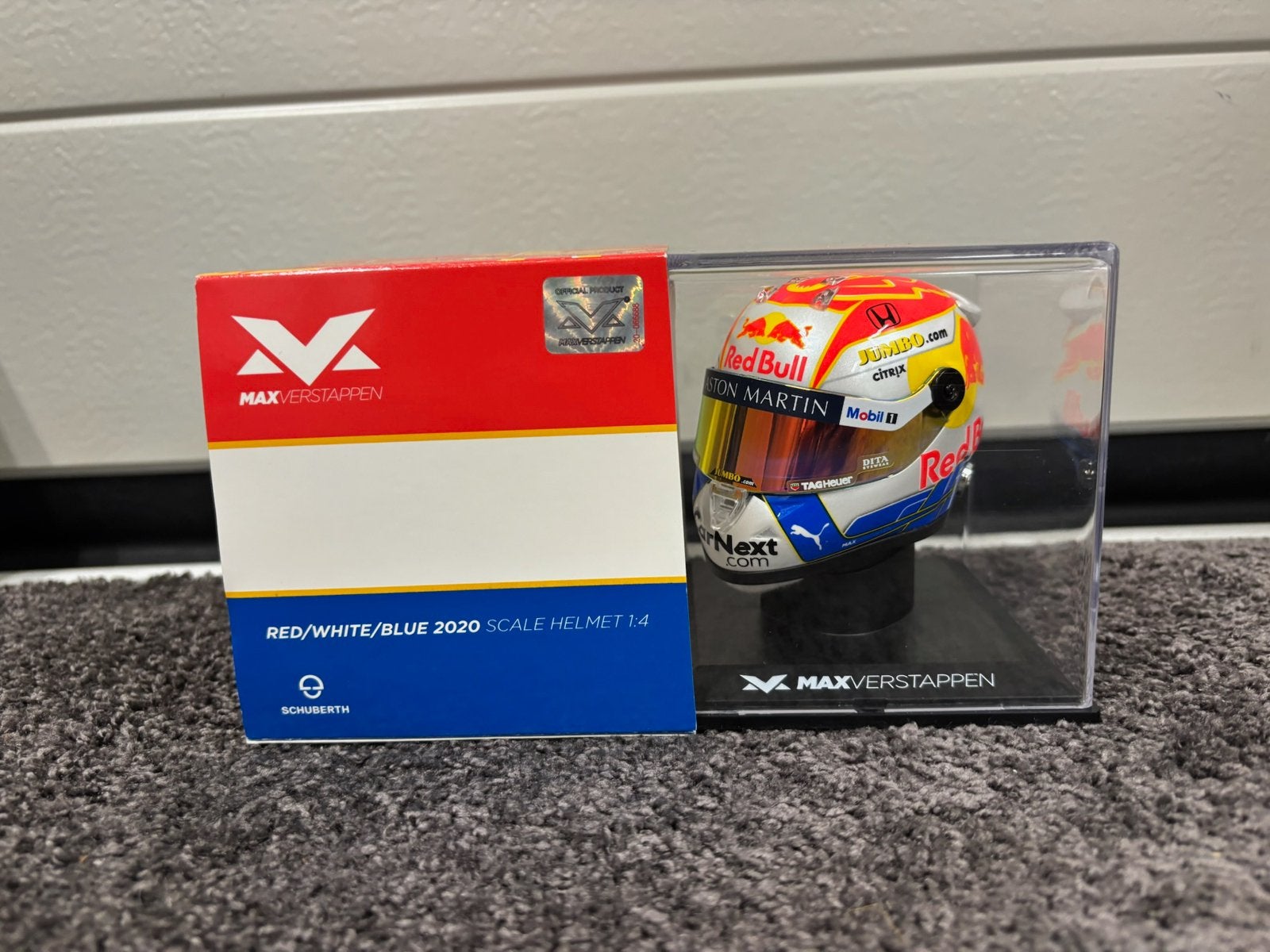 Max verstappen helm 1:4 oostenrijk 2020, Ophalen of Verzenden, Zo goed als nieuw
