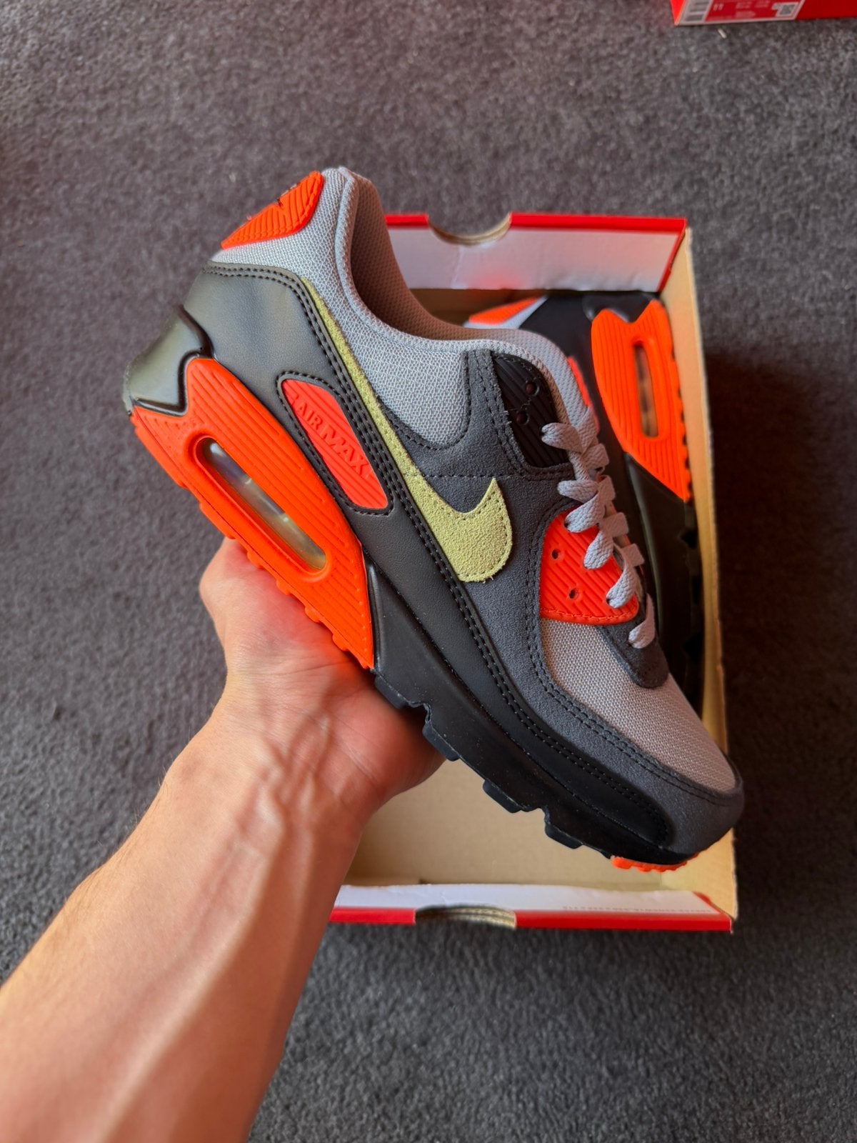 Nike Air Max 90 Light Smoke Orange - 42.5, Kleding | Heren, Schoenen, Nl, Overige kleuren, Nieuw, Ophalen of Verzenden