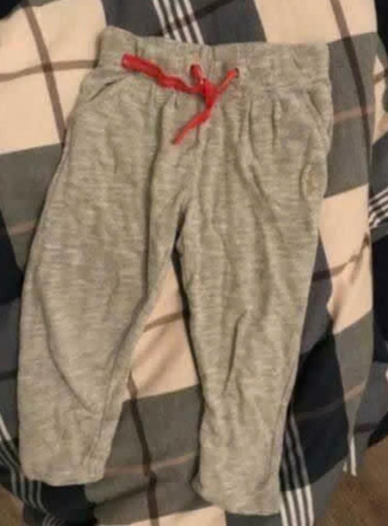 lichtgrijze joggingbroek in maat 98 frendz, Meisje, Frendz, Zo goed als nieuw, Ophalen