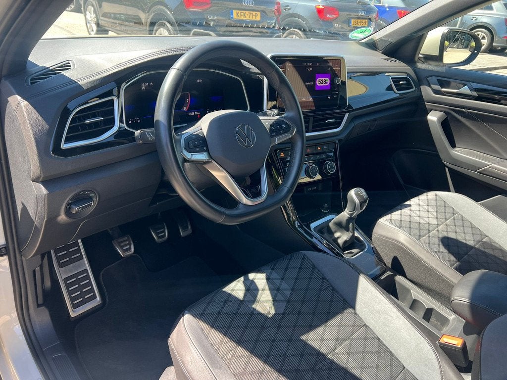 Volkswagen T-Roc 1.0 TSI R-Line virtual cockpit, stoelverw,, Voorwielaandrijving, Gebruikt, Zwart, Overige kleuren