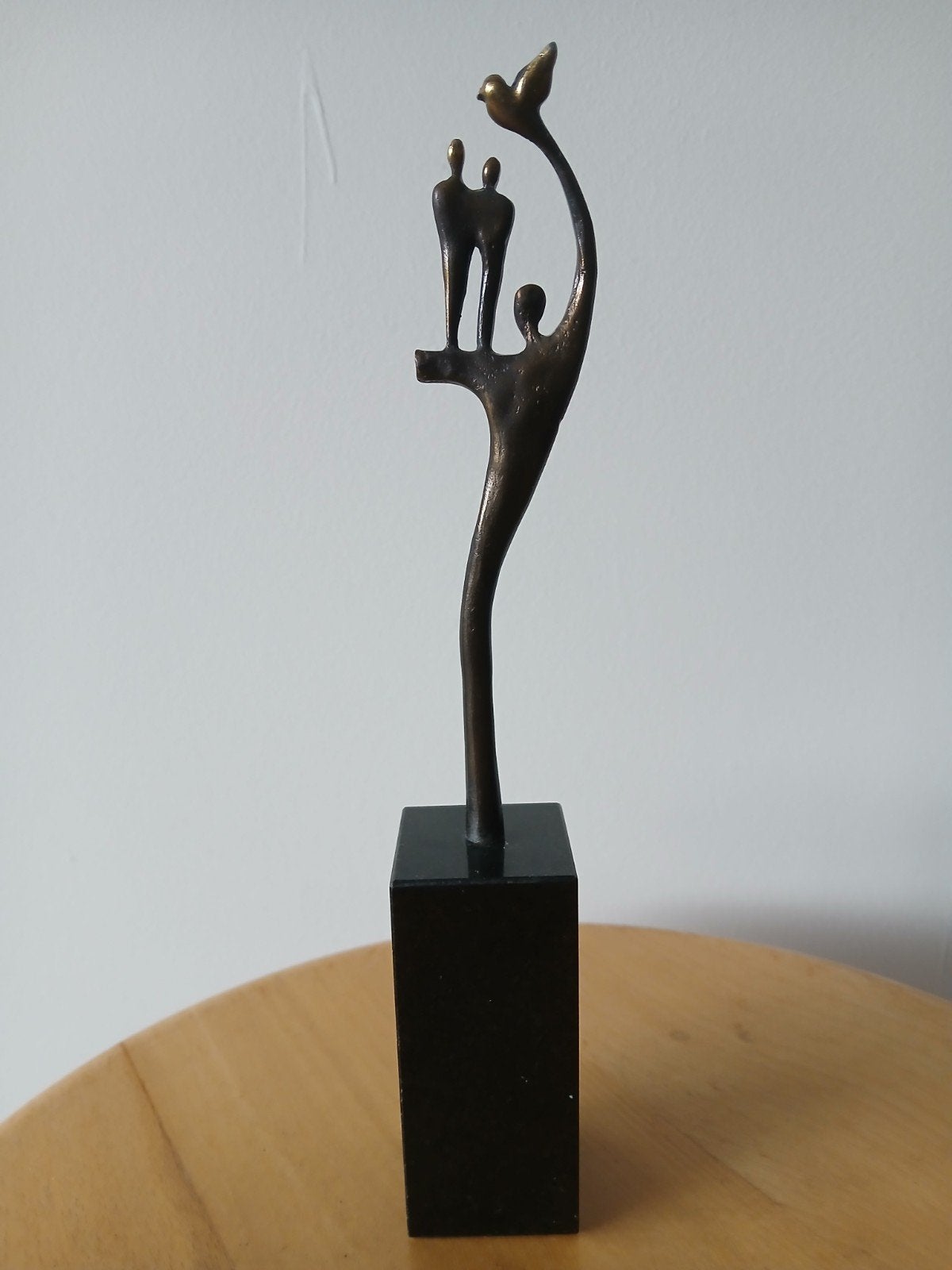 Corry Ammerlaan beeld. "Het gezin"., Ophalen of Verzenden, 23 cm, Beeld, Overige materialen