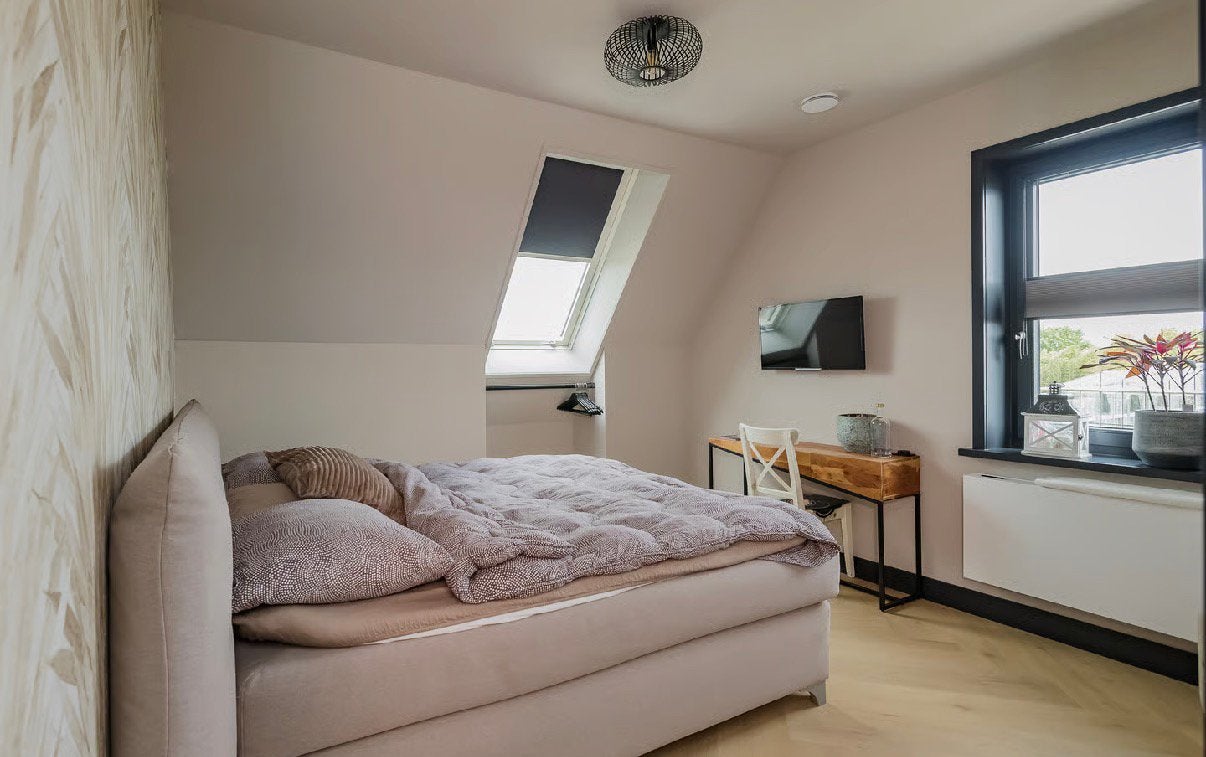 Karlsson tweepersoons boxspring, Ophalen, Beige, Tweepersoons, Zo goed als nieuw