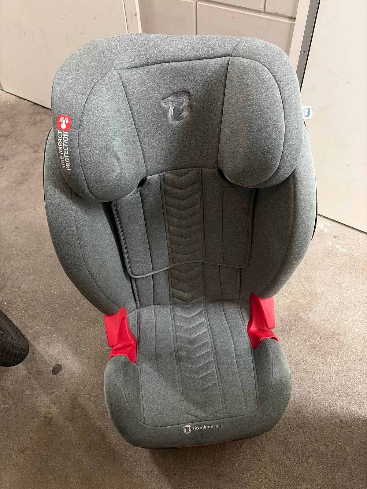 Titaniumbaby autostoel met zij-impact bescherming, Overige merken, 9 t/m 36 kg, Gebruikt, Autogordel