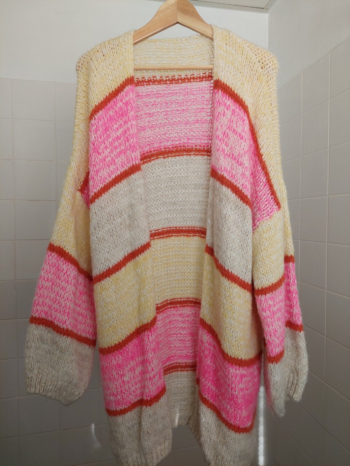 Prachtig zelf gebreid vest - XL, Kleding | Dames, Meerkleurig, Maat 46/48 (XL) of groter, Ophalen of Verzenden, Nieuw
