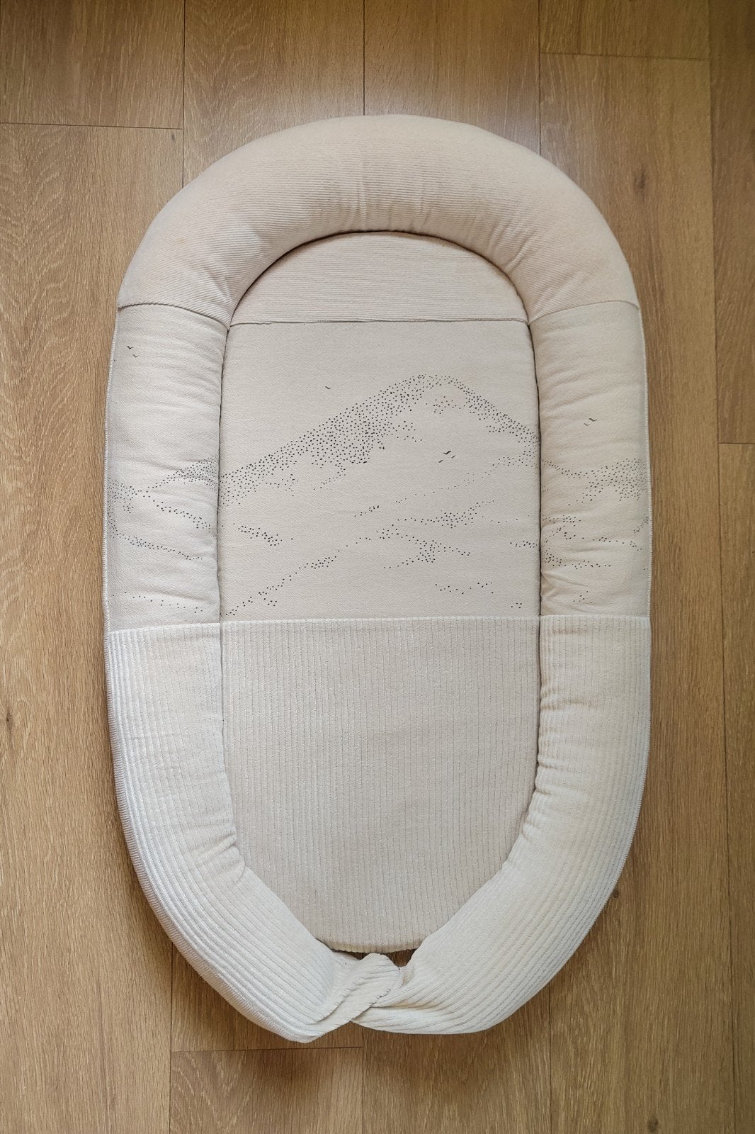 Nanami organic babynest Rib Velvet Hills Naturel, Kinderen en Baby's, Babywiegjes en Ledikanten, Ophalen, Gebruikt, Overige typen