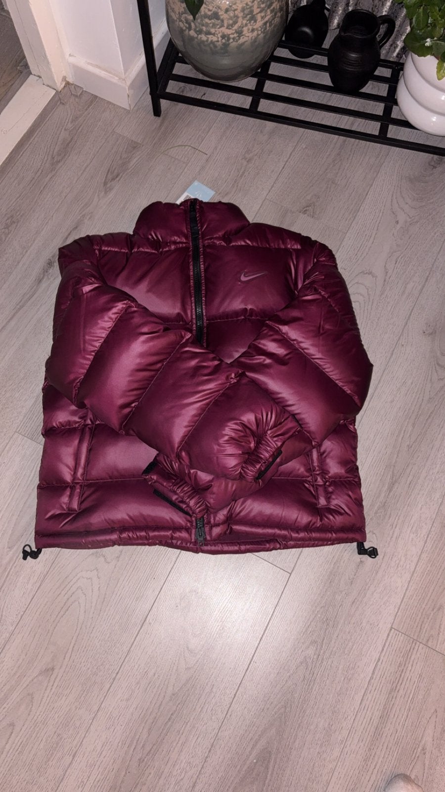 Nike NOCTA Puffer Jacket - Maat M - Nieuw met kaartjes, Ophalen of Verzenden, Nieuw, Maat 48/50 (M), Rood