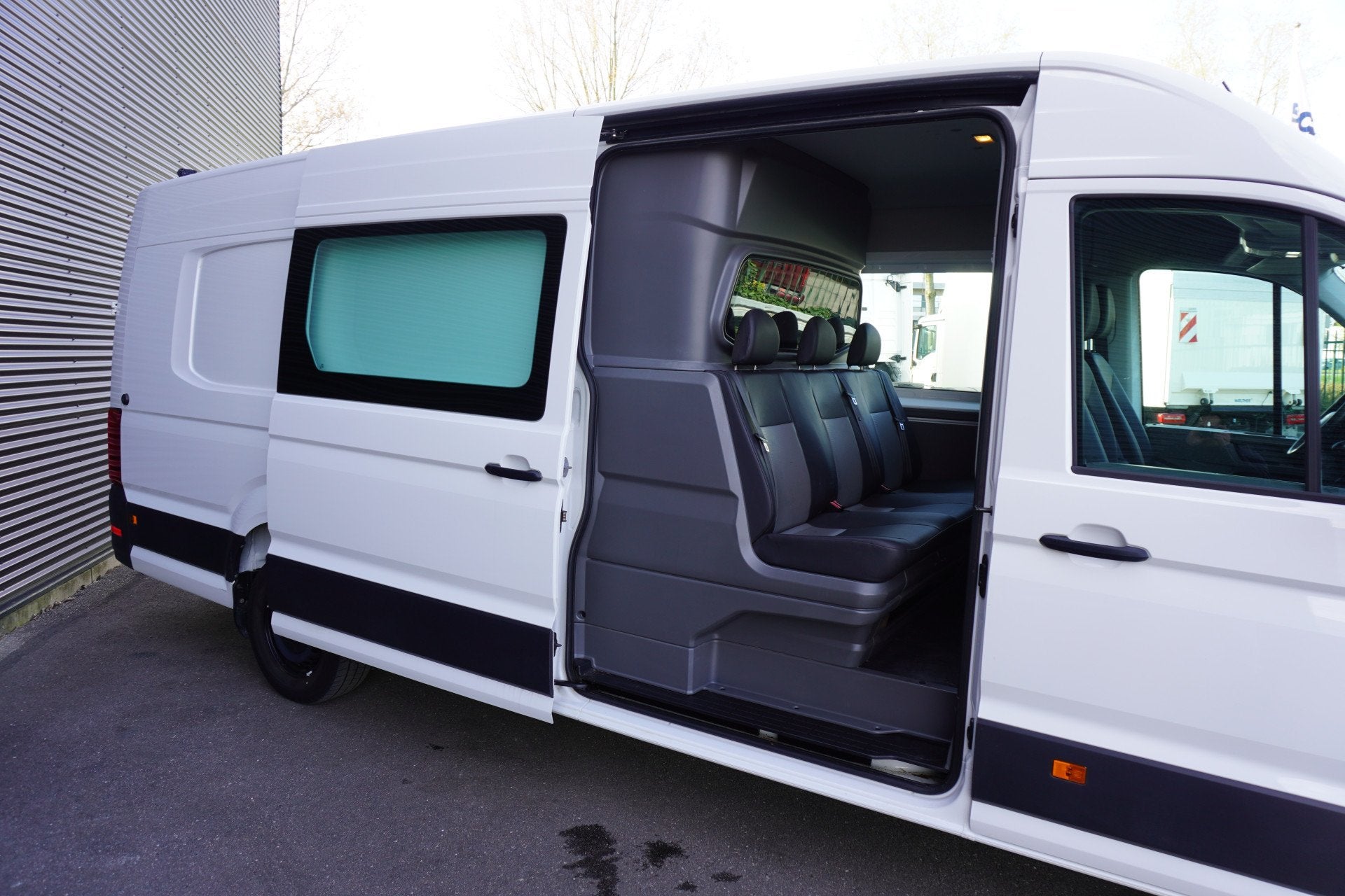 MAN TGE 180pk Automaat L5H3/L4H3 Dubbele cabine 6 persoons T, Gebruikt, Zwart, 4 cilinders, MAN