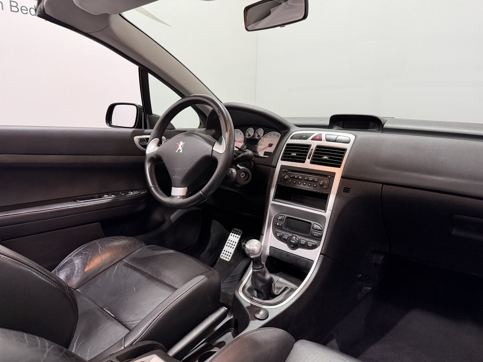 Peugeot 307 CC 2.0-16V Cabriolet - Airco / Stuurbed / Stoelv, Auto's, Voorwielaandrijving, Electronic Stability Program (ESP)