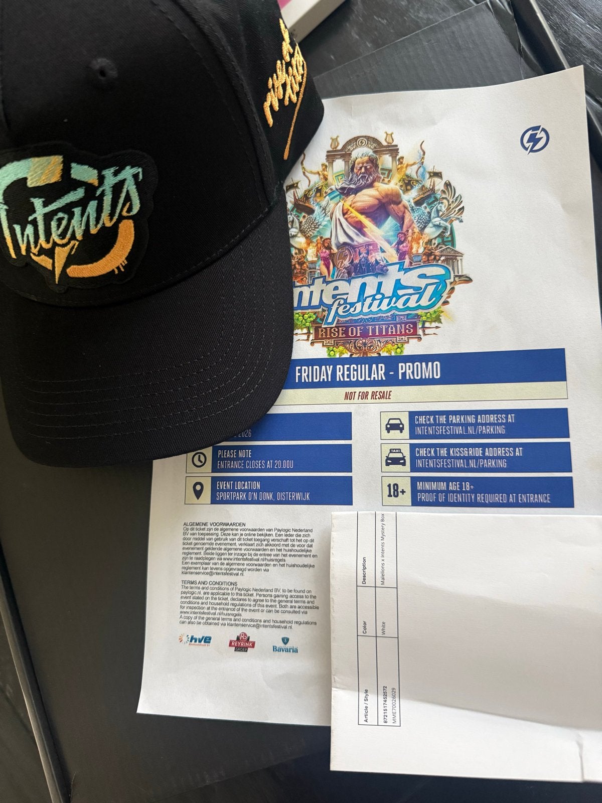 Intents festival vrijdag+pet, Tickets en Kaartjes, Eén persoon