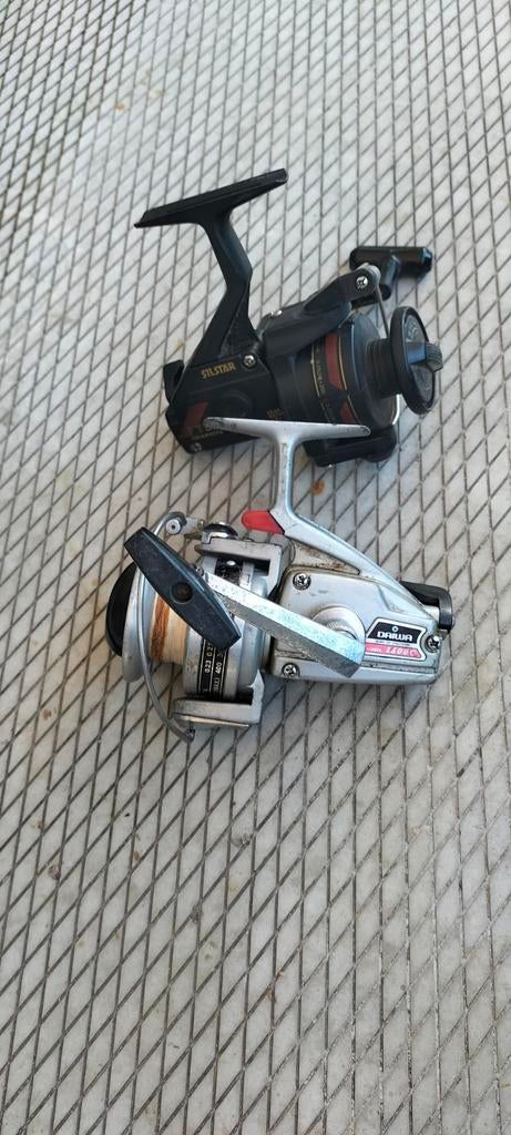 Twee oude vismolens te koop., Watersport en Boten, Hengelsport | Karpervissen, Ophalen, Gebruikt, Molen