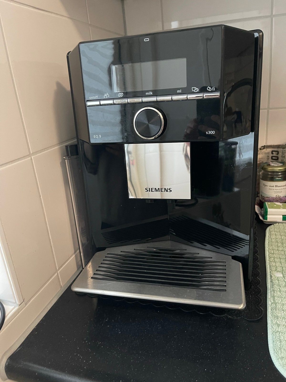Siemens EQ.9 S300 Volautomatische Espressomachine, Ophalen, Afneembaar waterreservoir, Gebruikt, Espresso apparaat