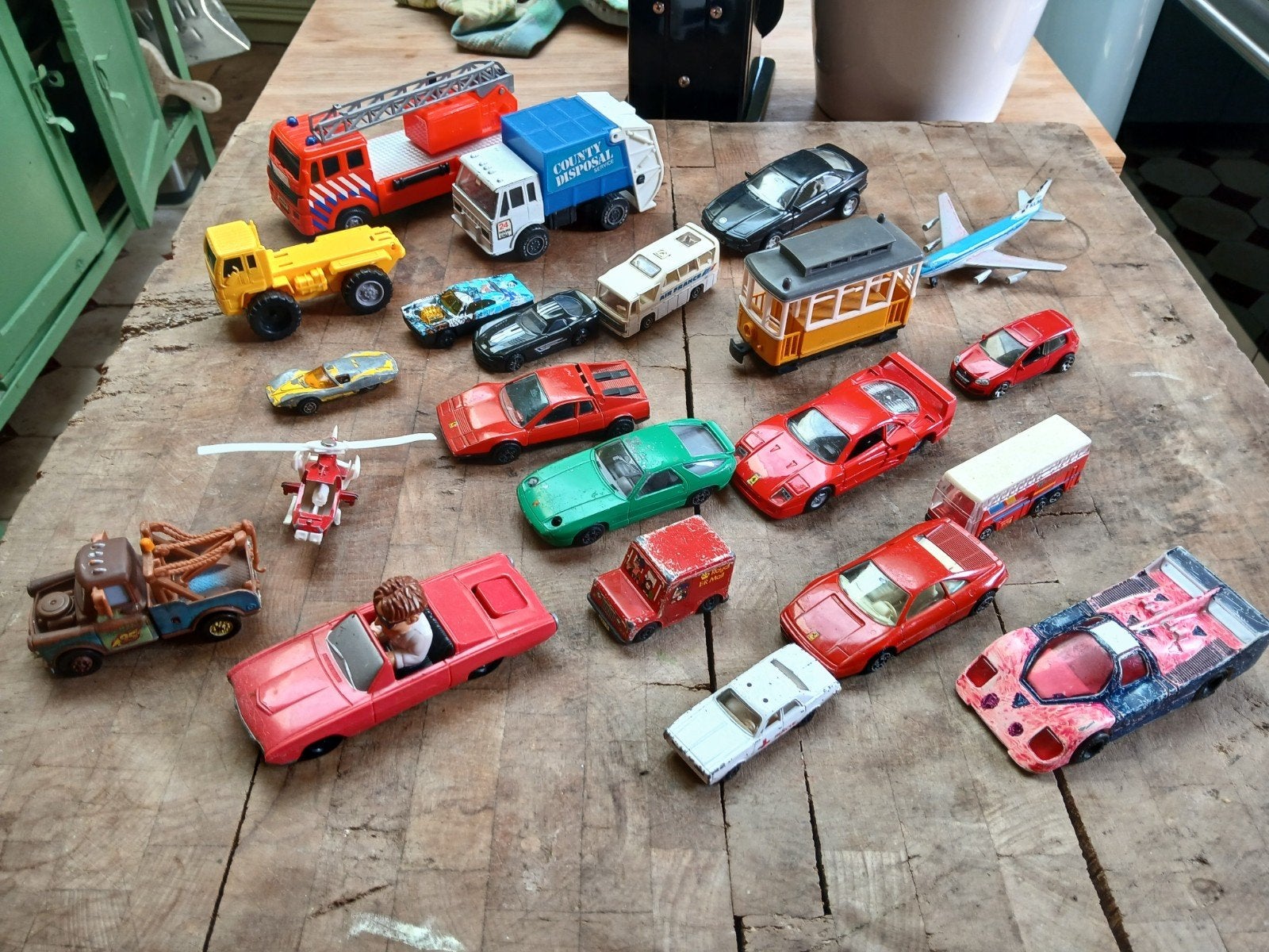 Diverse speelgoedauto's: Ferrari, Porsche, BMW, Flubber, Pos, Ophalen of Verzenden