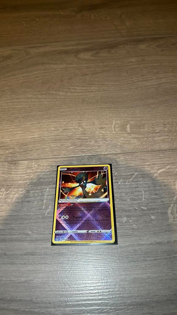Radiant Gardevoir 069/169, Ophalen of Verzenden, Zo goed als nieuw
