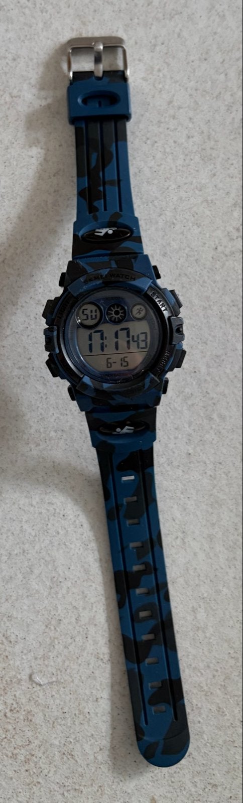 Digitaal kinder horloge met camouflageband - Blauw/Zwart, Ophalen of Verzenden, Gebruikt, Blauw