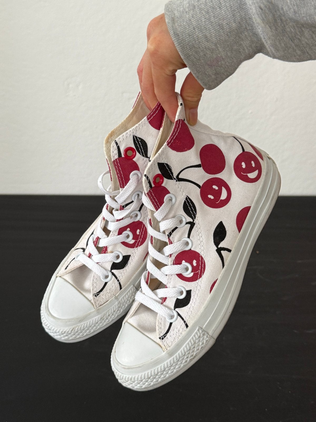 Converse All Star Cherry Smiley Sneakers, Wit, Ophalen of Verzenden, Sneakers of Gympen, Gedragen