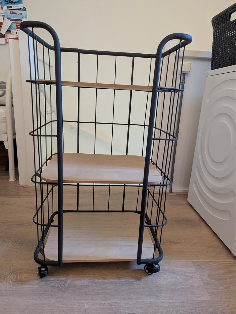 Bakkerskast, Ophalen