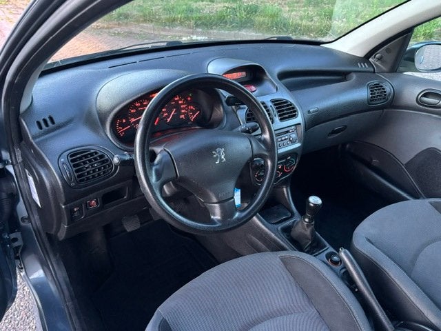 Peugeot 206 1.4 Forever 5-Drs Airco Electr. pakket ABS Getin, Voorwielaandrijving, Stof, 31 €/maand, 4 cilinders